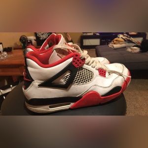 Used Jordan 4s